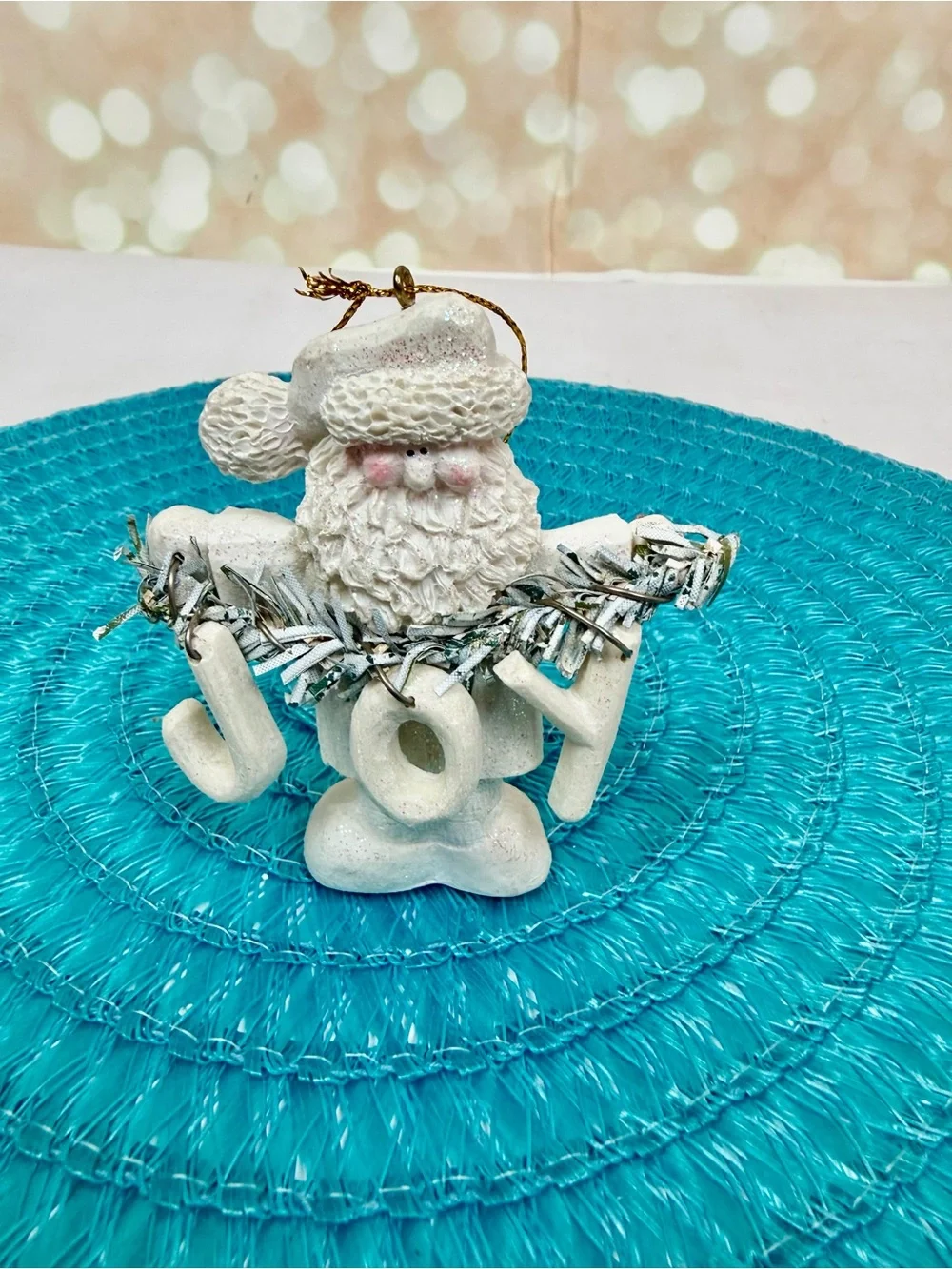 Vintage Rustic White Resin Santa Claus Ornament